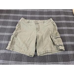 Columbia XCO Mens Size XL Olive Green Cargo Shorts